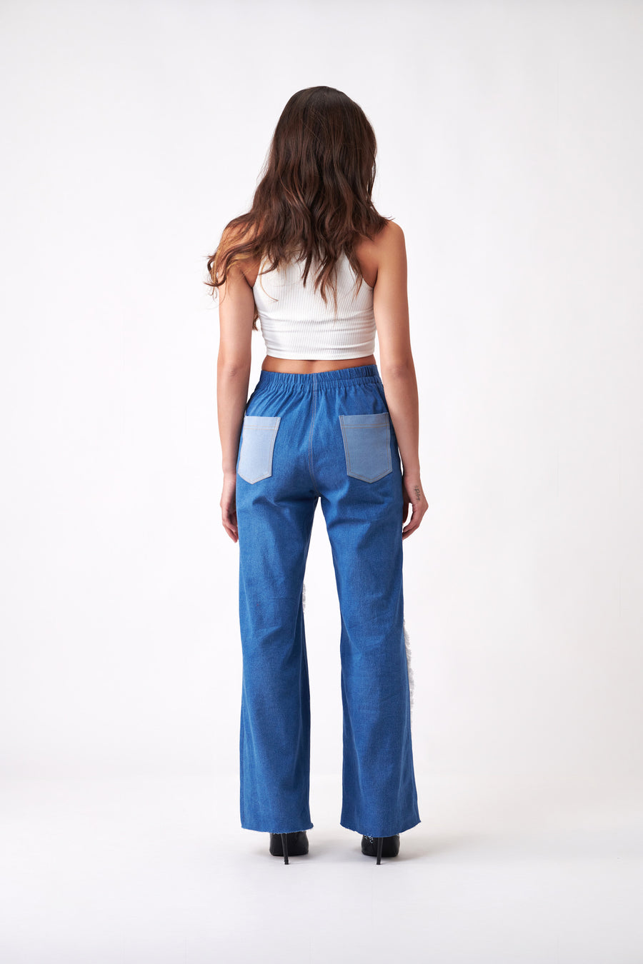 FRAYED WIDE-LEG JEANS