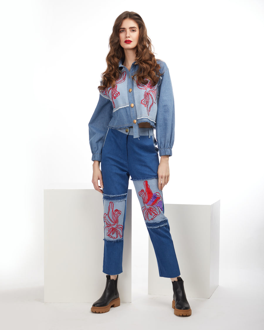 EMBROIDERED PATCH STRAIGHT-LEG JEANS