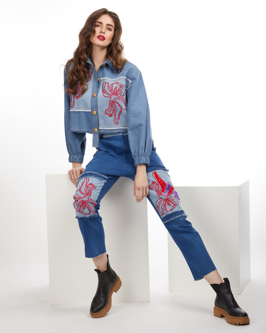 EMBROIDERED PATCH STRAIGHT-LEG JEANS