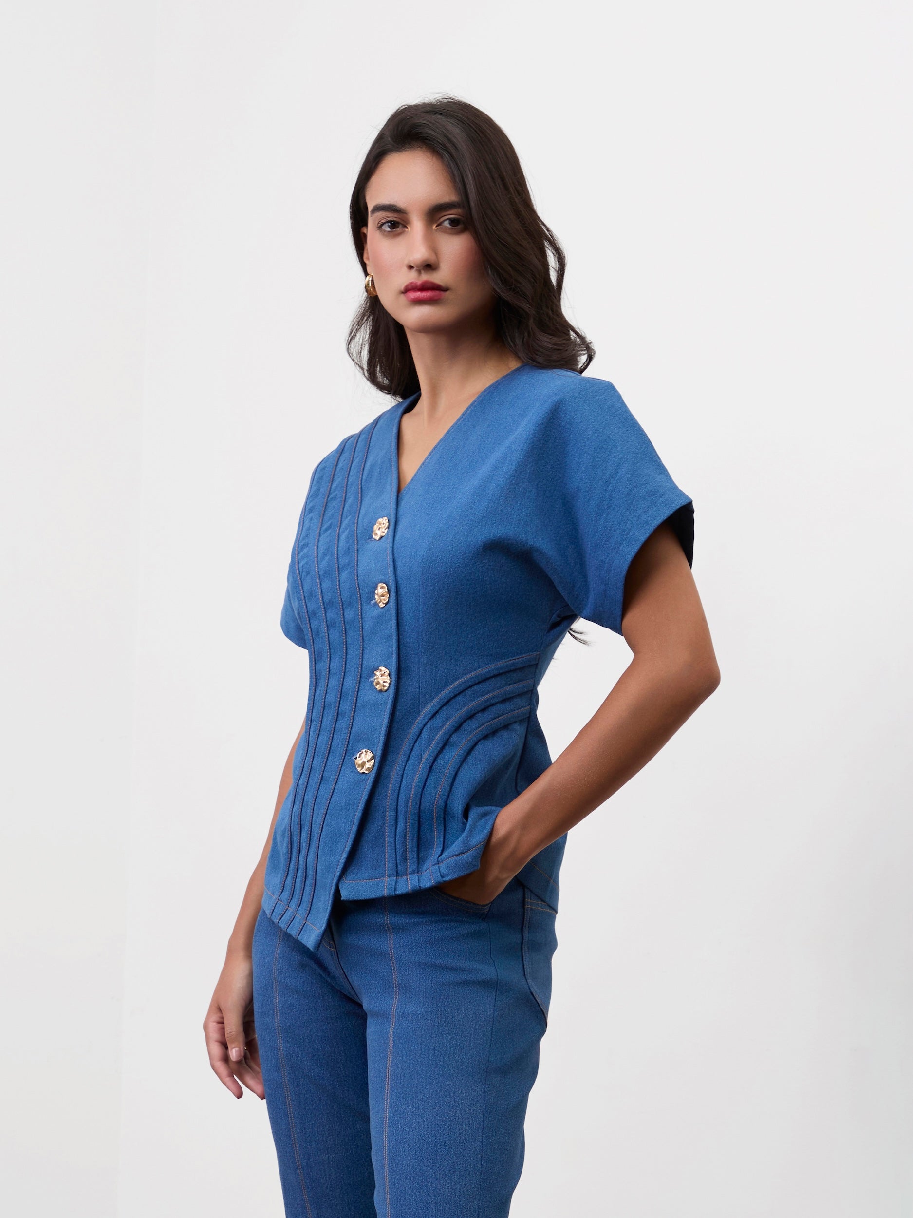 EDGE LINE DENIM TOP