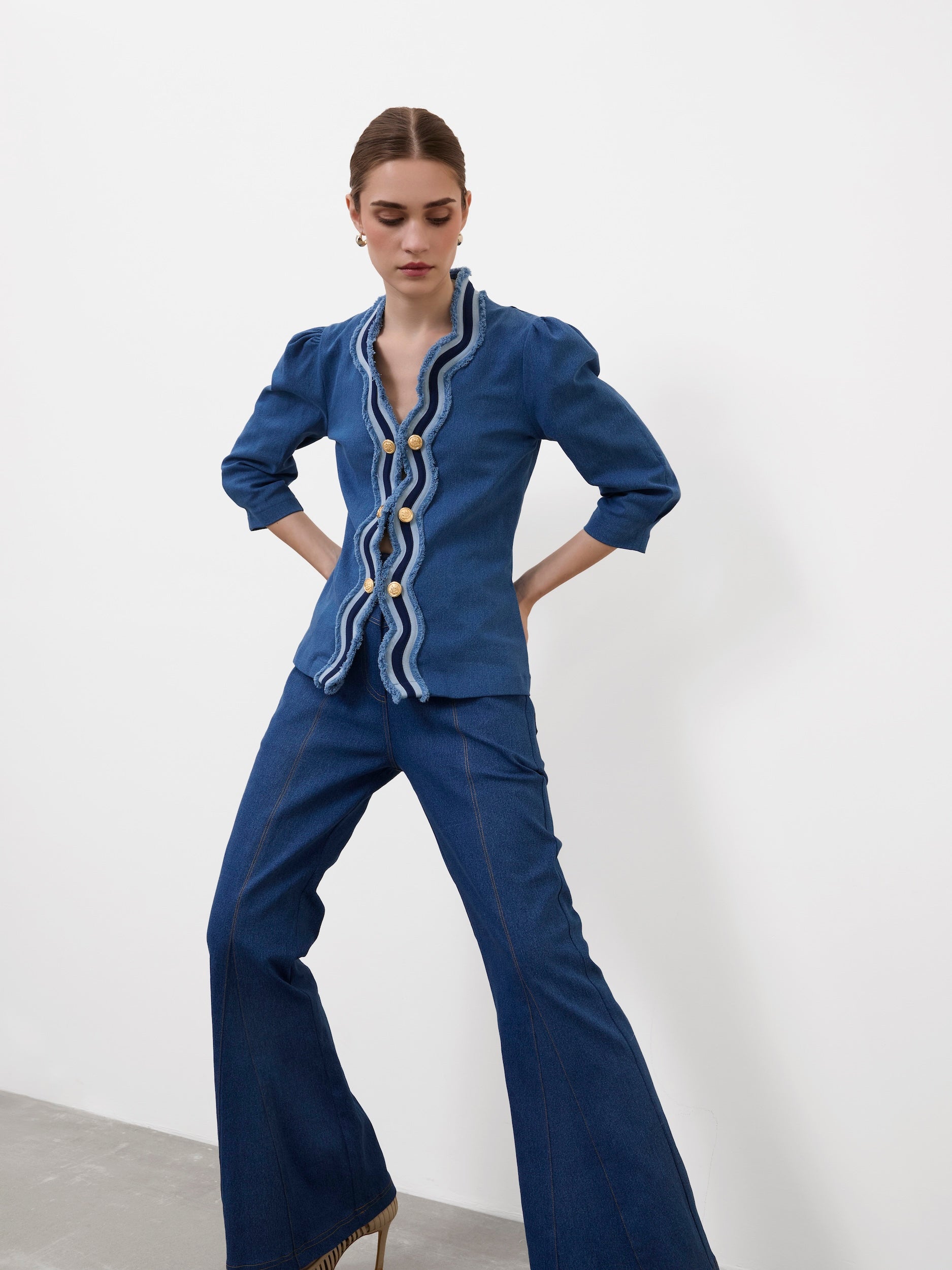 FRAYED SCALLOP JACKET