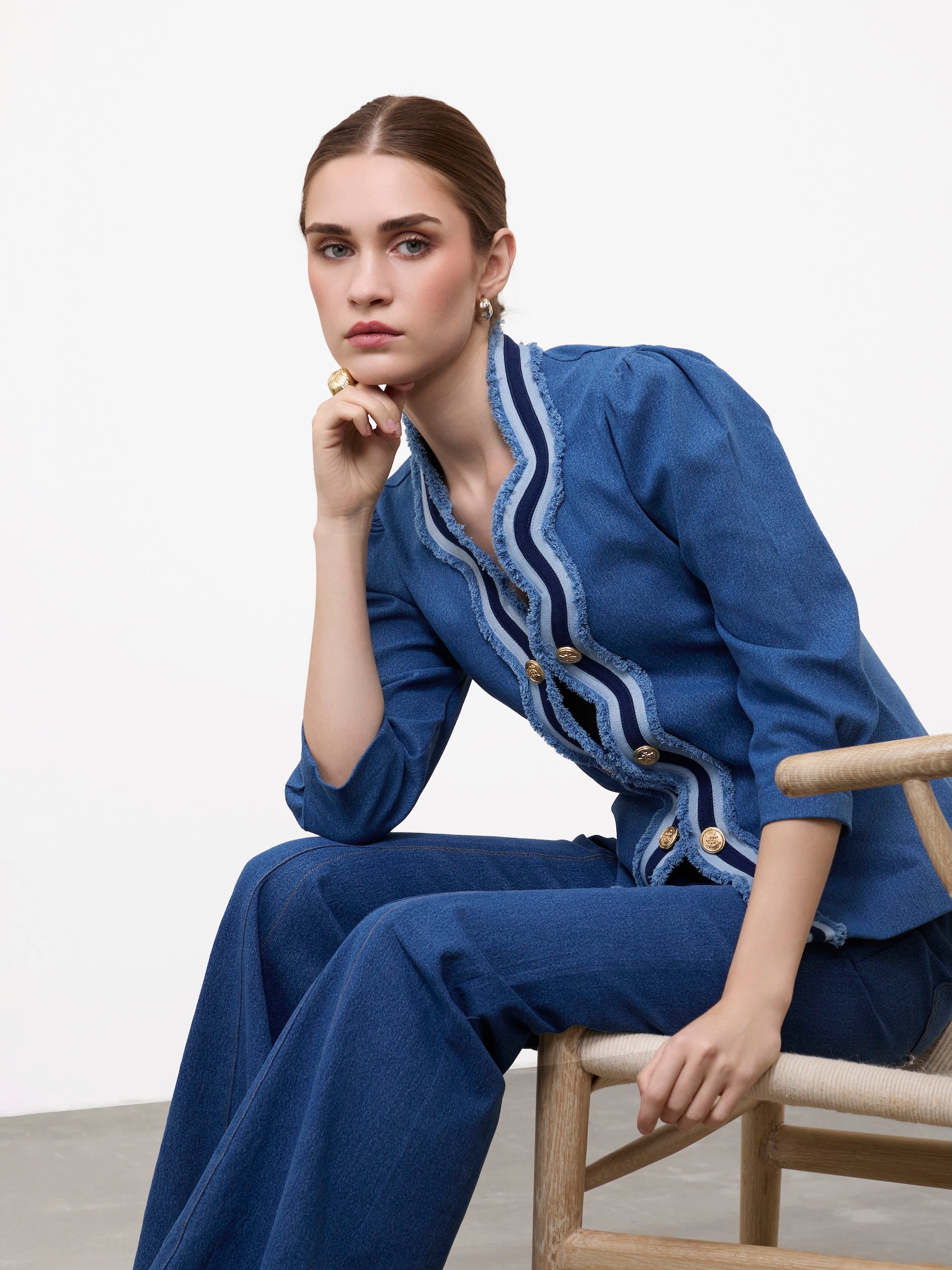 FRAYED SCALLOP JACKET