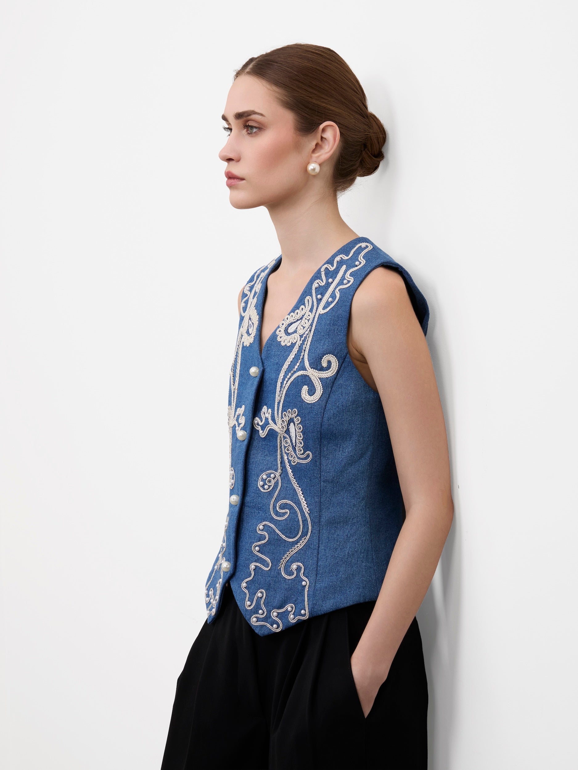 DENIM PAISLEY VEST