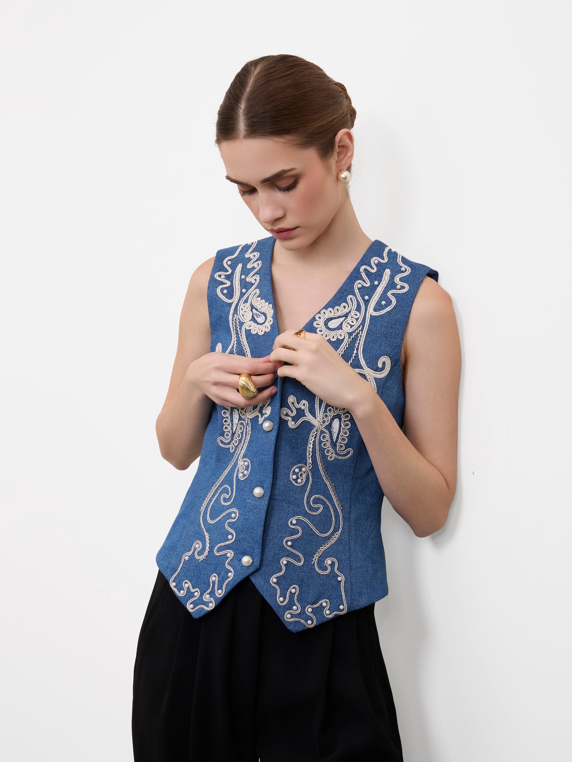 DENIM PAISLEY VEST