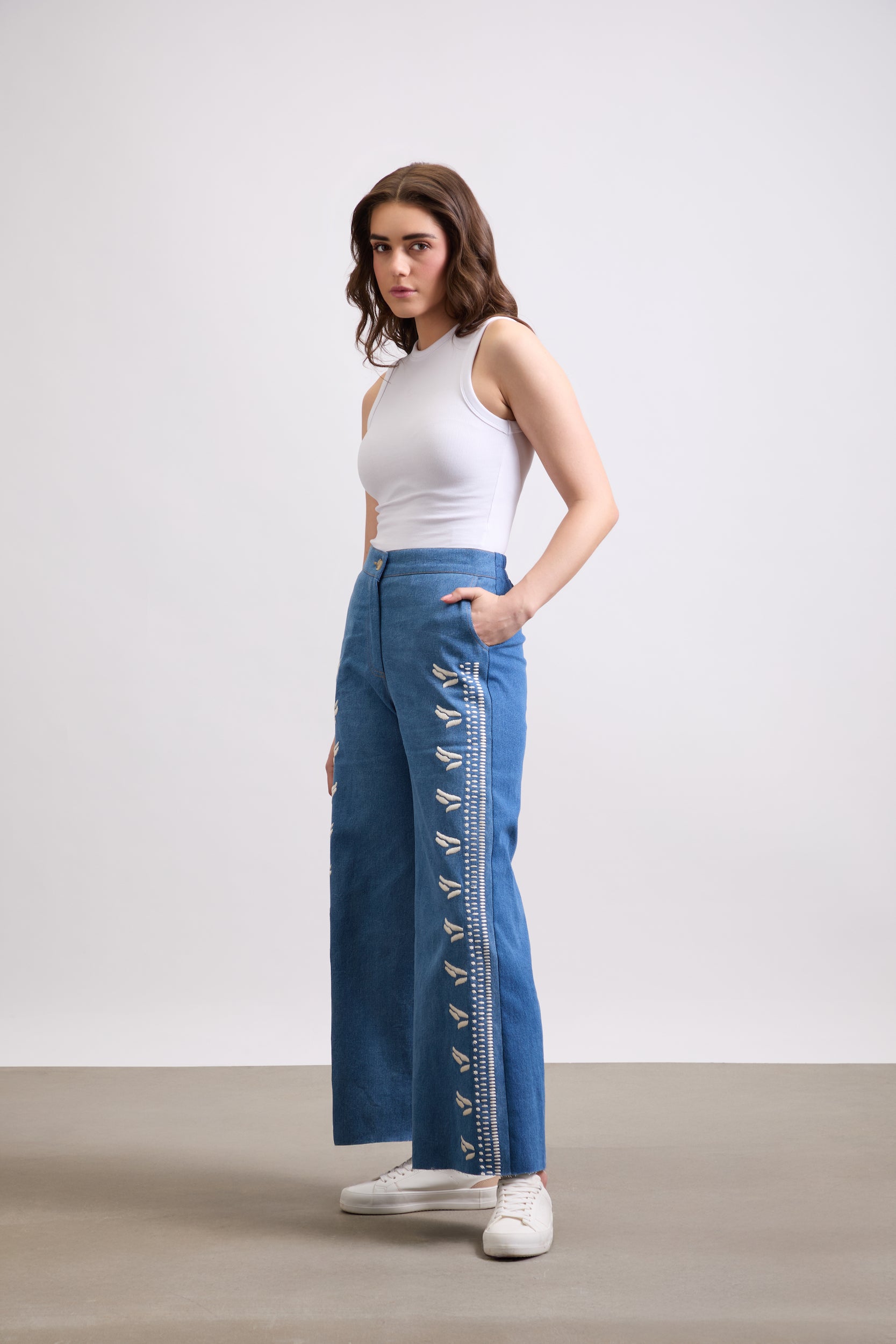 TRIBAL FLARED JEANS