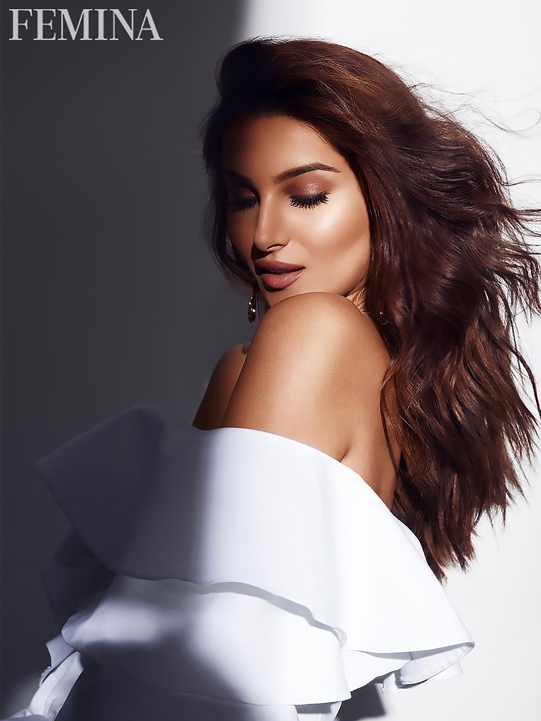 TARA SUTARIA IN OFF SHOULDER RUFFLE TOP