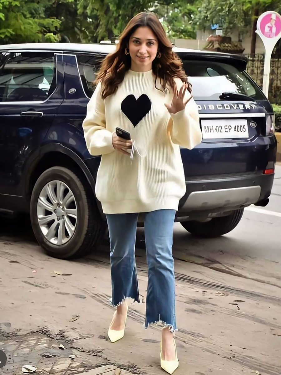 TAMANNA BHATIA IN OVERSIZED HEART KNIT TOP