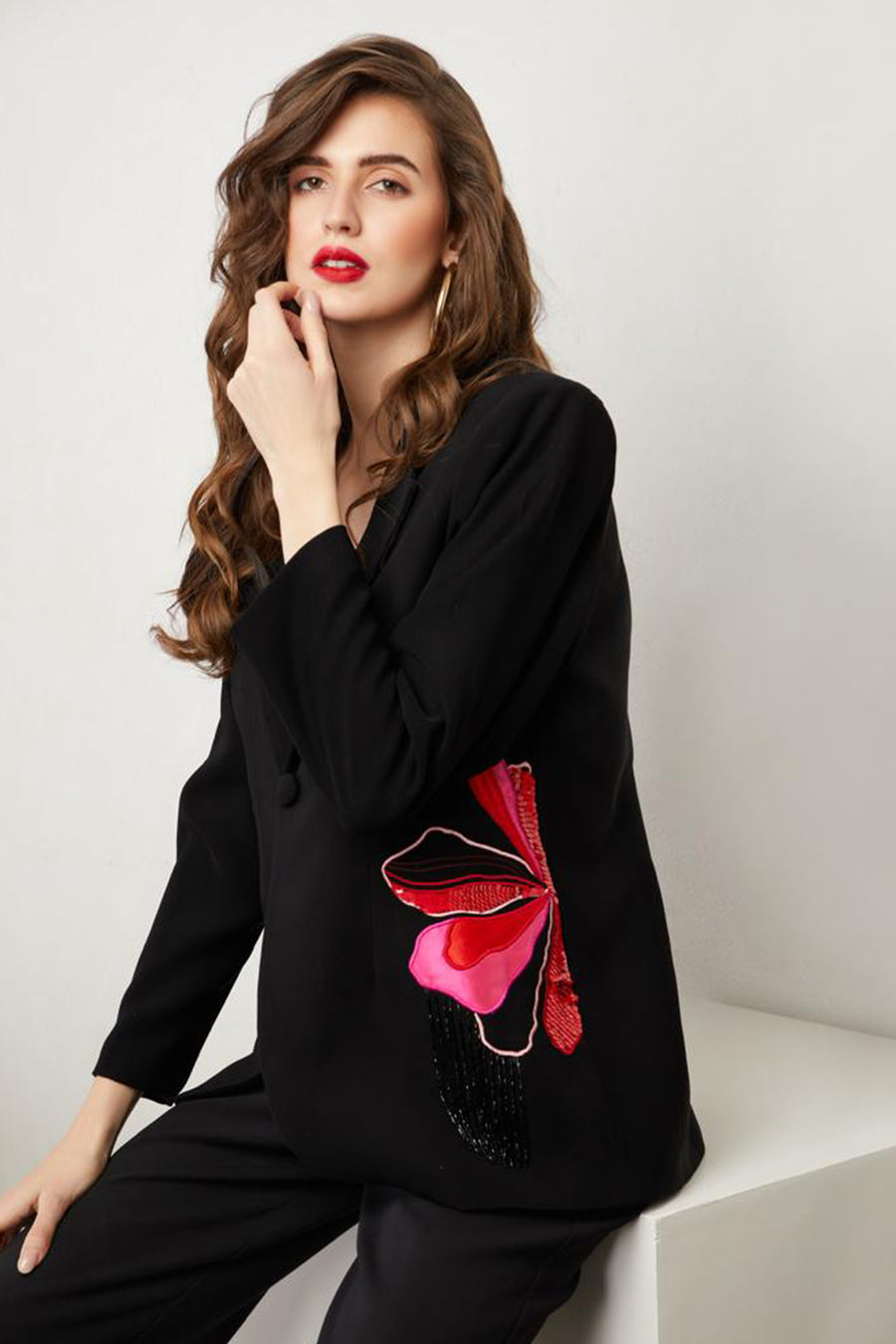 Black Floral Embroidery Blazer